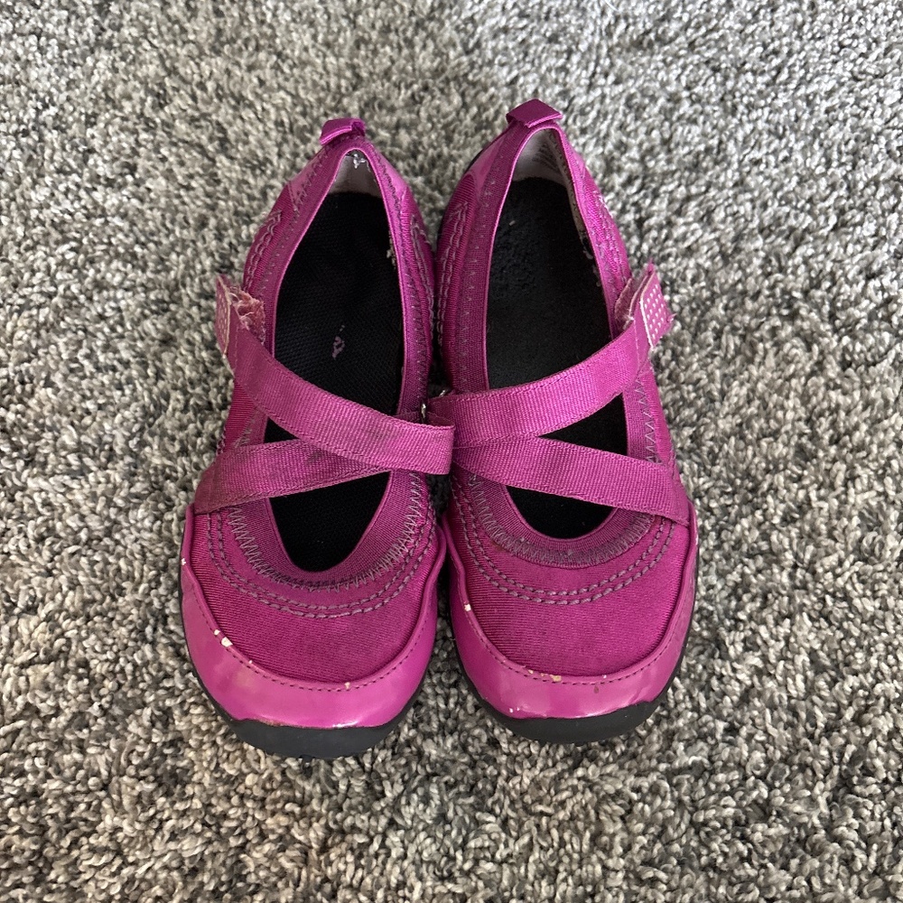 Hot pink girls dress shoes - Mia brand